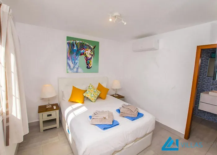 231 - Casa Bill By Now Ltd Vila